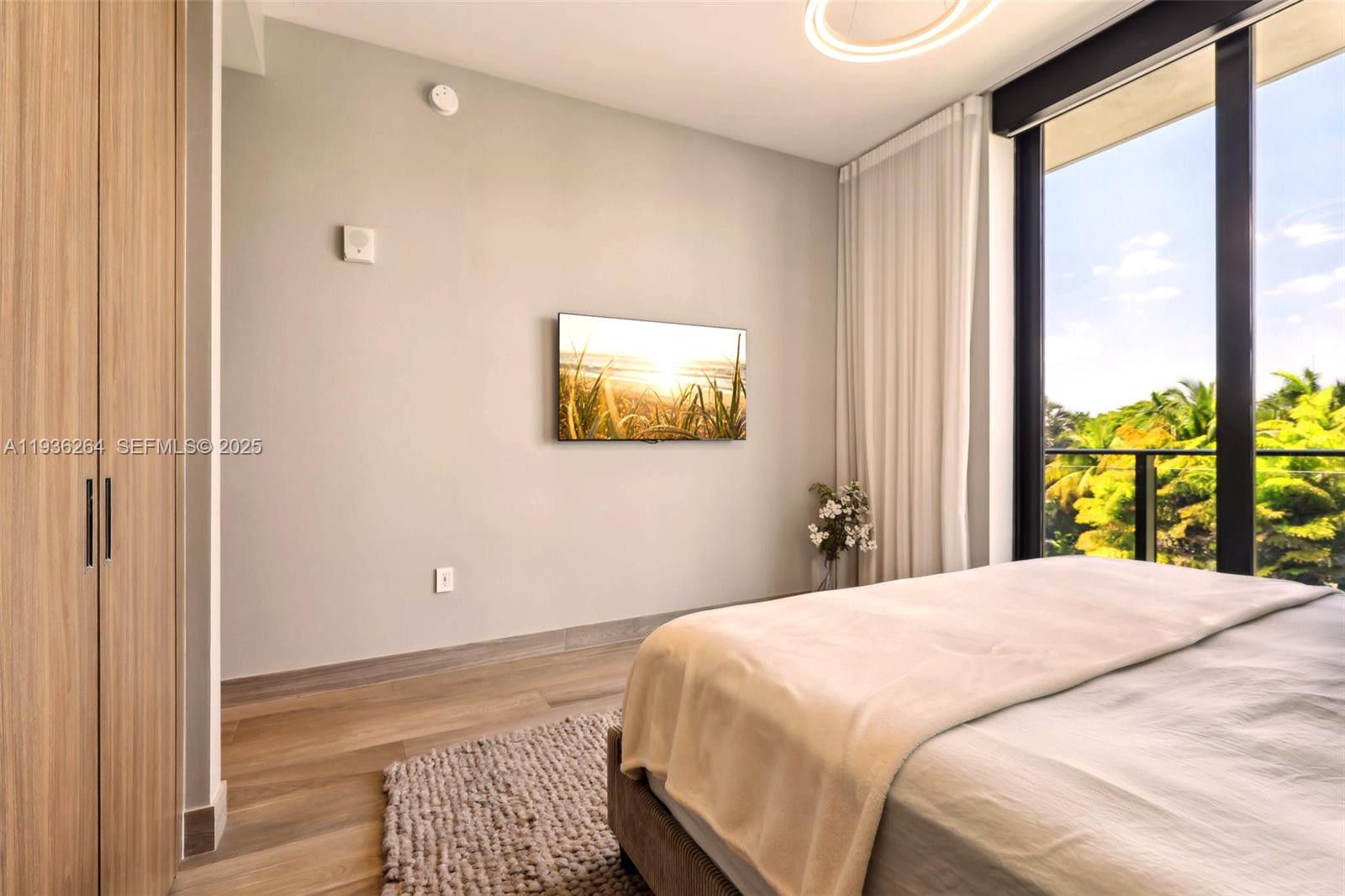 BRICKELLS FLAGLER - Residential