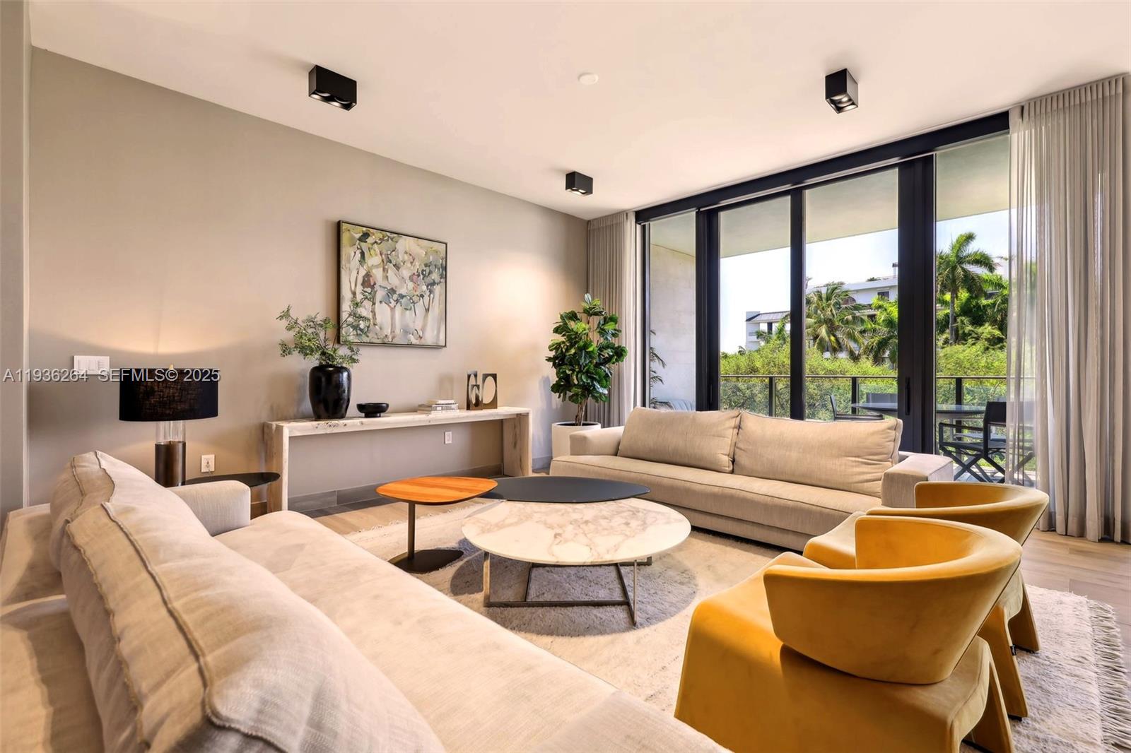 3581 E Glencoe St 309