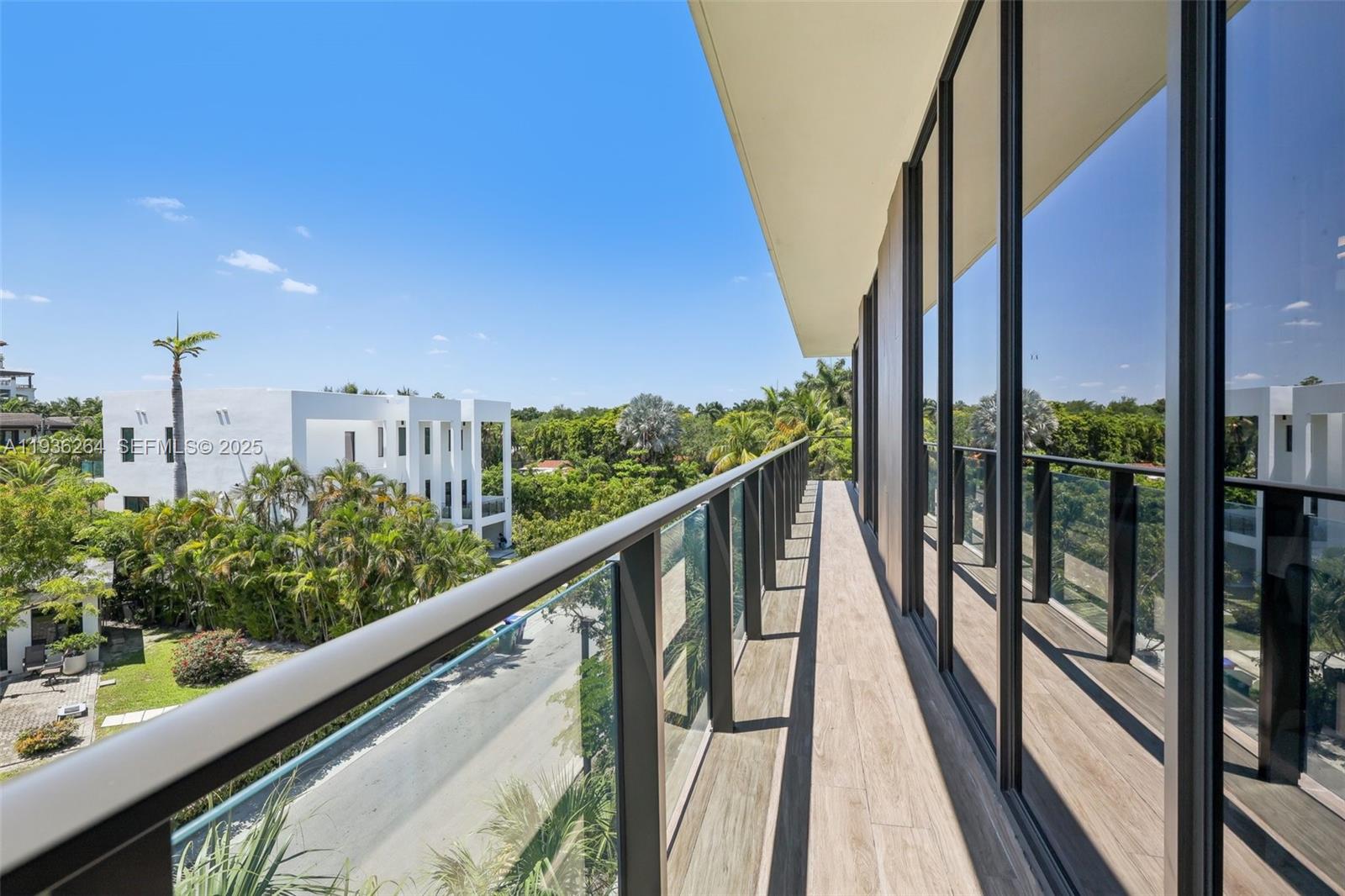 BRICKELLS FLAGLER - Residential