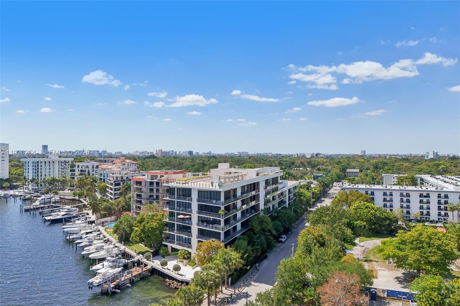 BRICKELLS FLAGLER - Residential