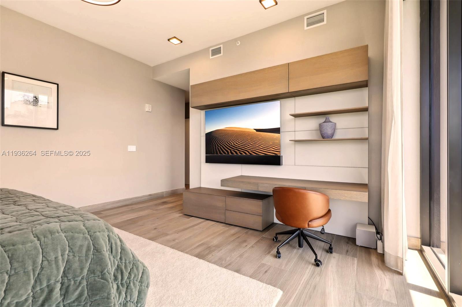 BRICKELLS FLAGLER - Residential