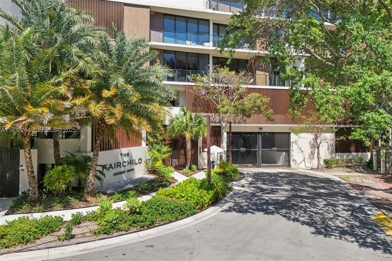 BRICKELLS FLAGLER - Residential