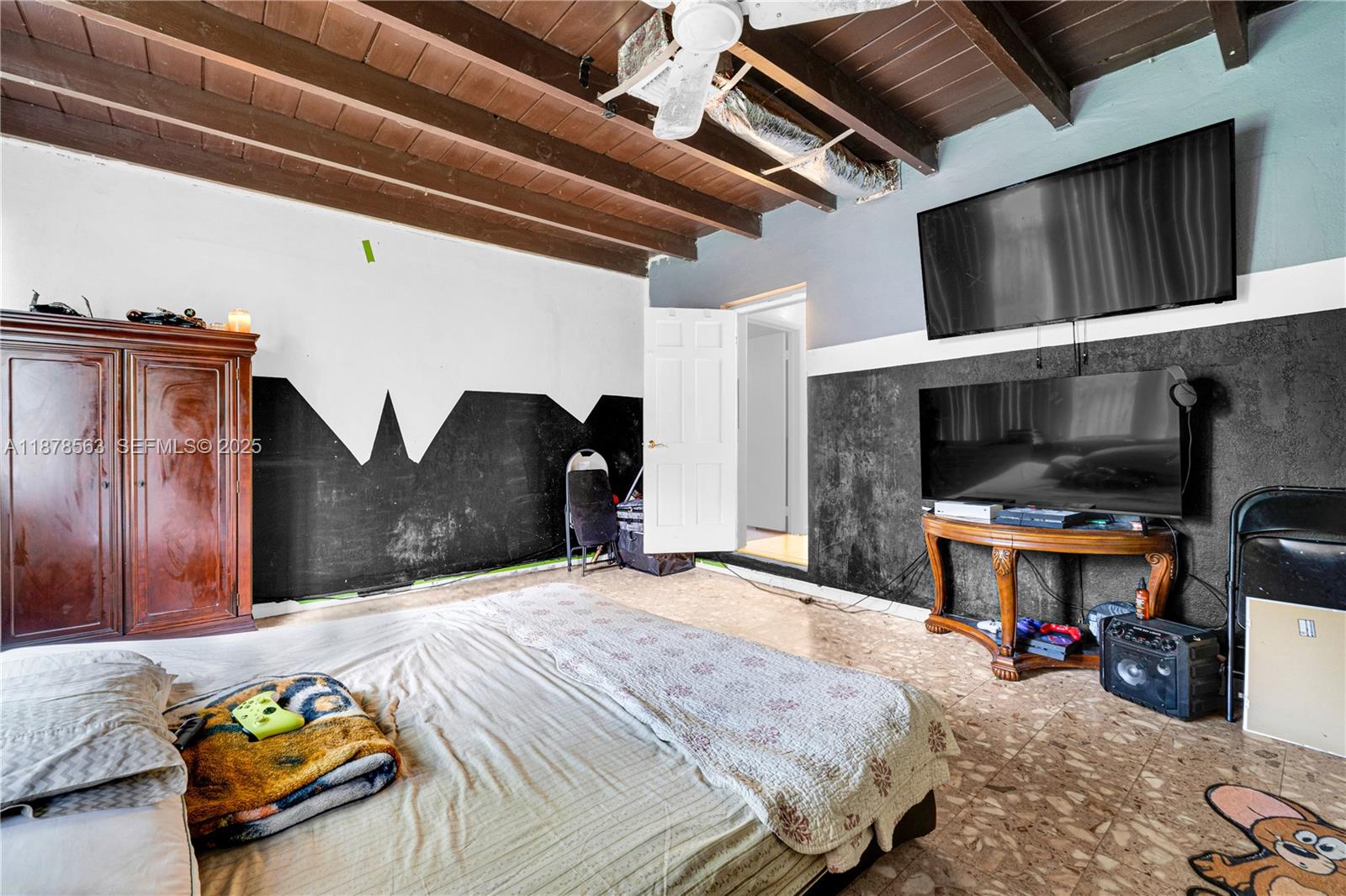 NORTH DADE COUNTRY CLUB V - Residential