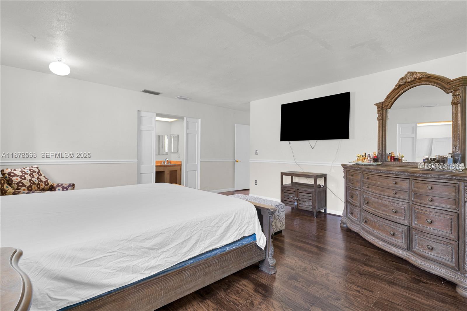 NORTH DADE COUNTRY CLUB V - Residential