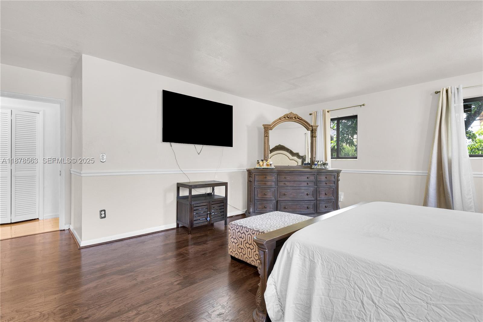 NORTH DADE COUNTRY CLUB V - Residential