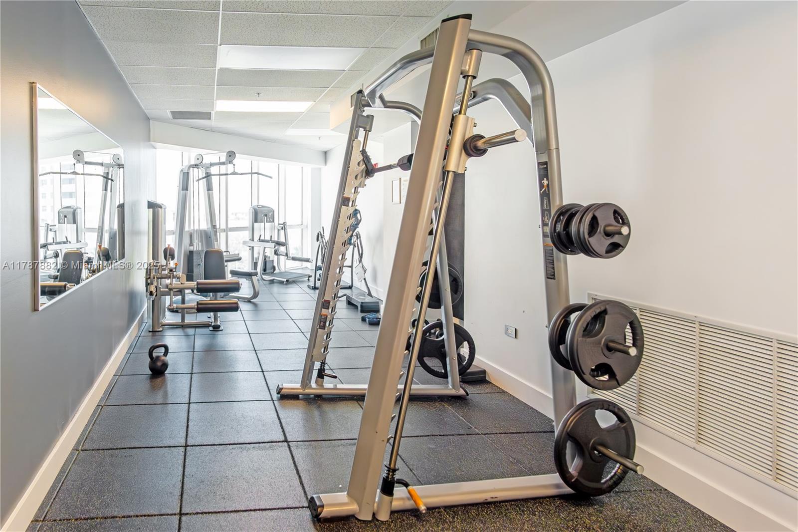 PLATINUM CONDO - Residential