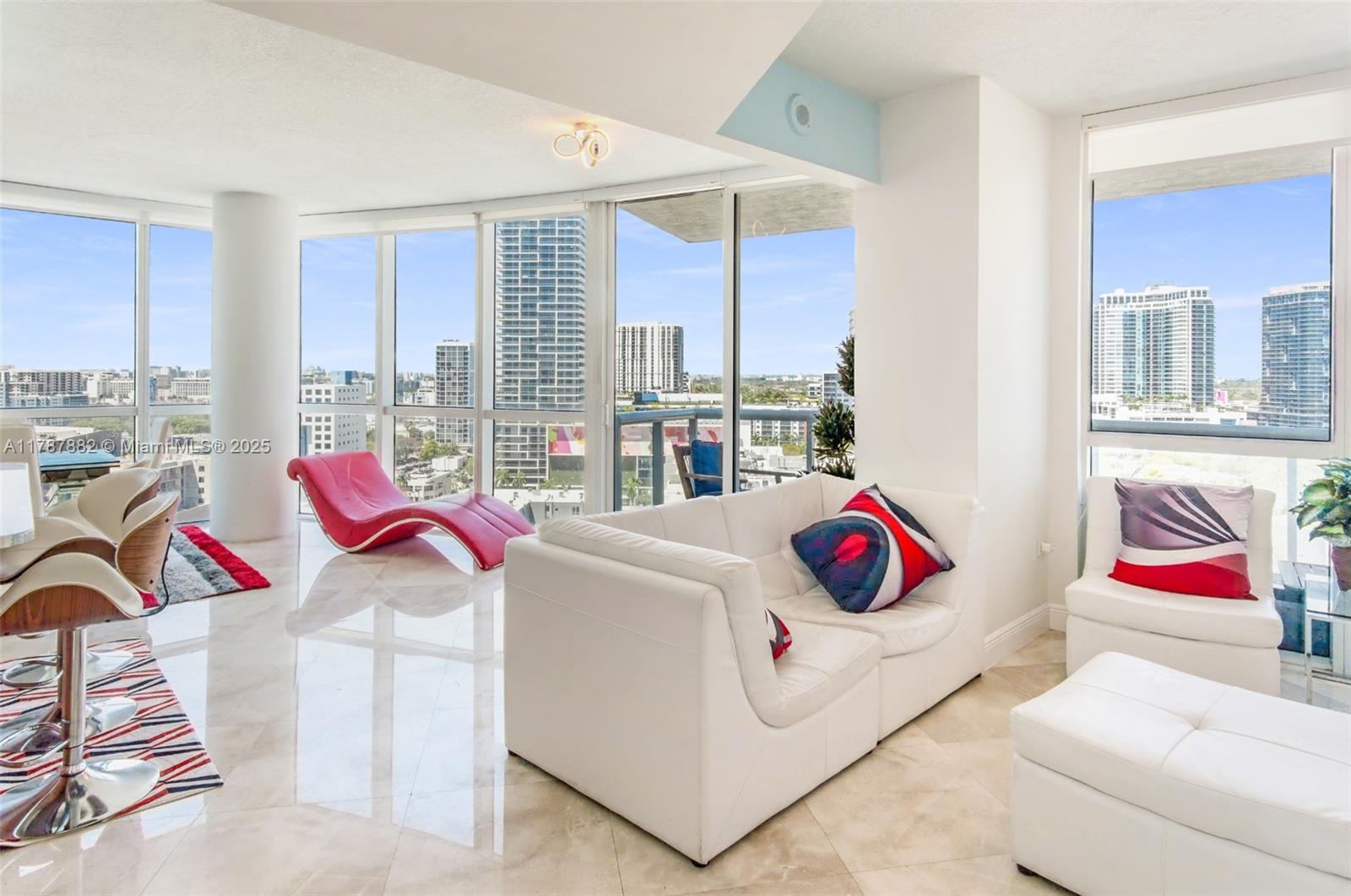 PLATINUM CONDO - Residential