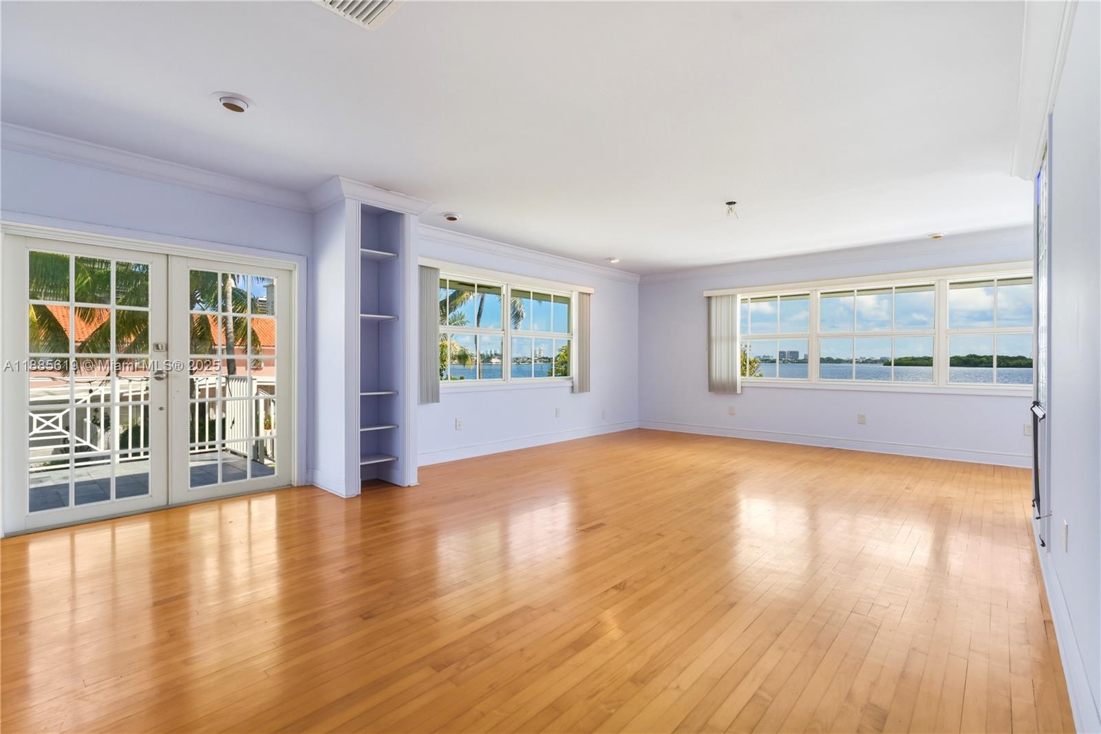 AMD PL BAY RIDGE - Residential