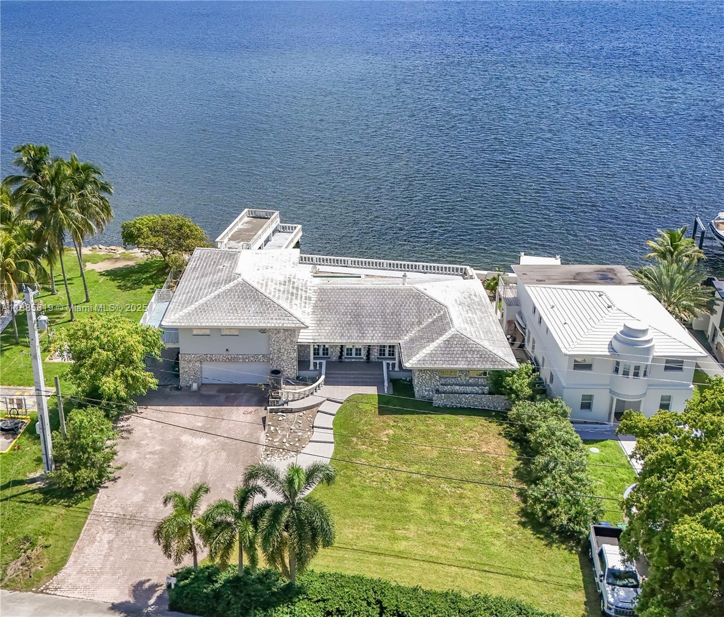 AMD PL BAY RIDGE - Residential