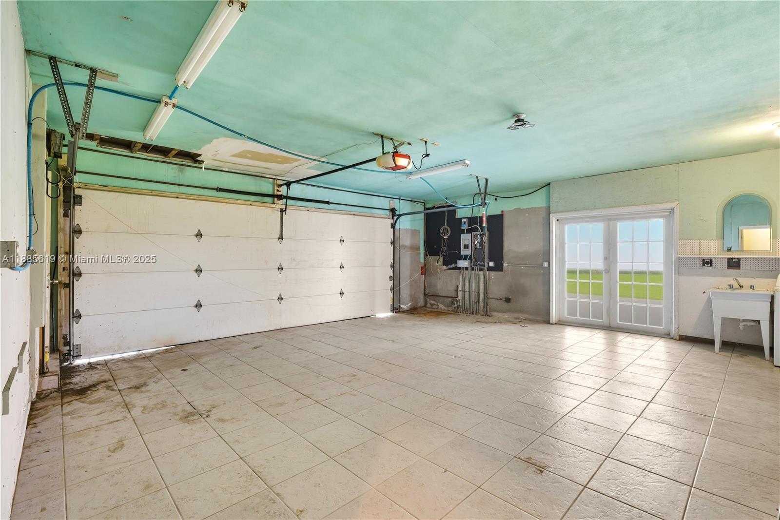 AMD PL BAY RIDGE - Residential