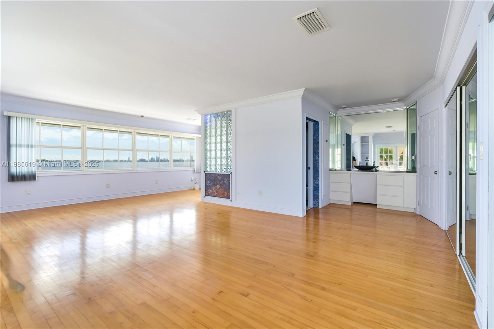 AMD PL BAY RIDGE - Residential