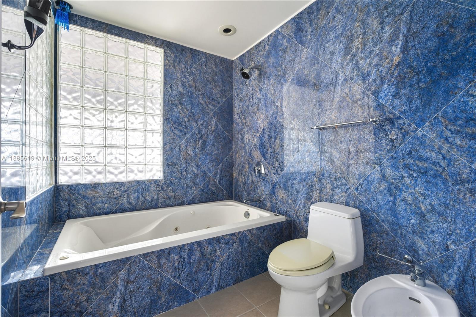 AMD PL BAY RIDGE - Residential
