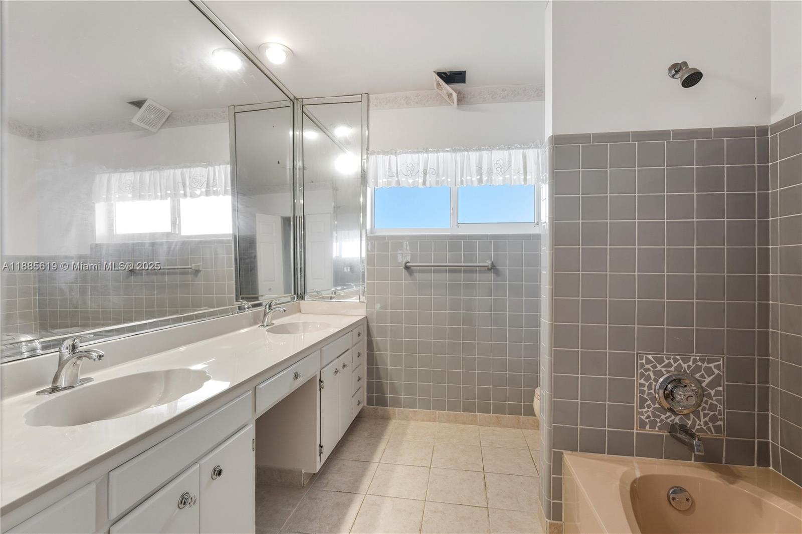 AMD PL BAY RIDGE - Residential