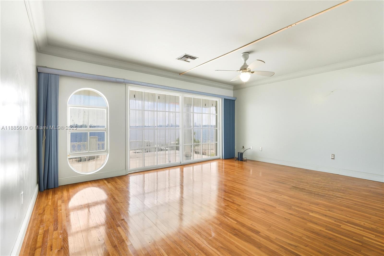 AMD PL BAY RIDGE - Residential