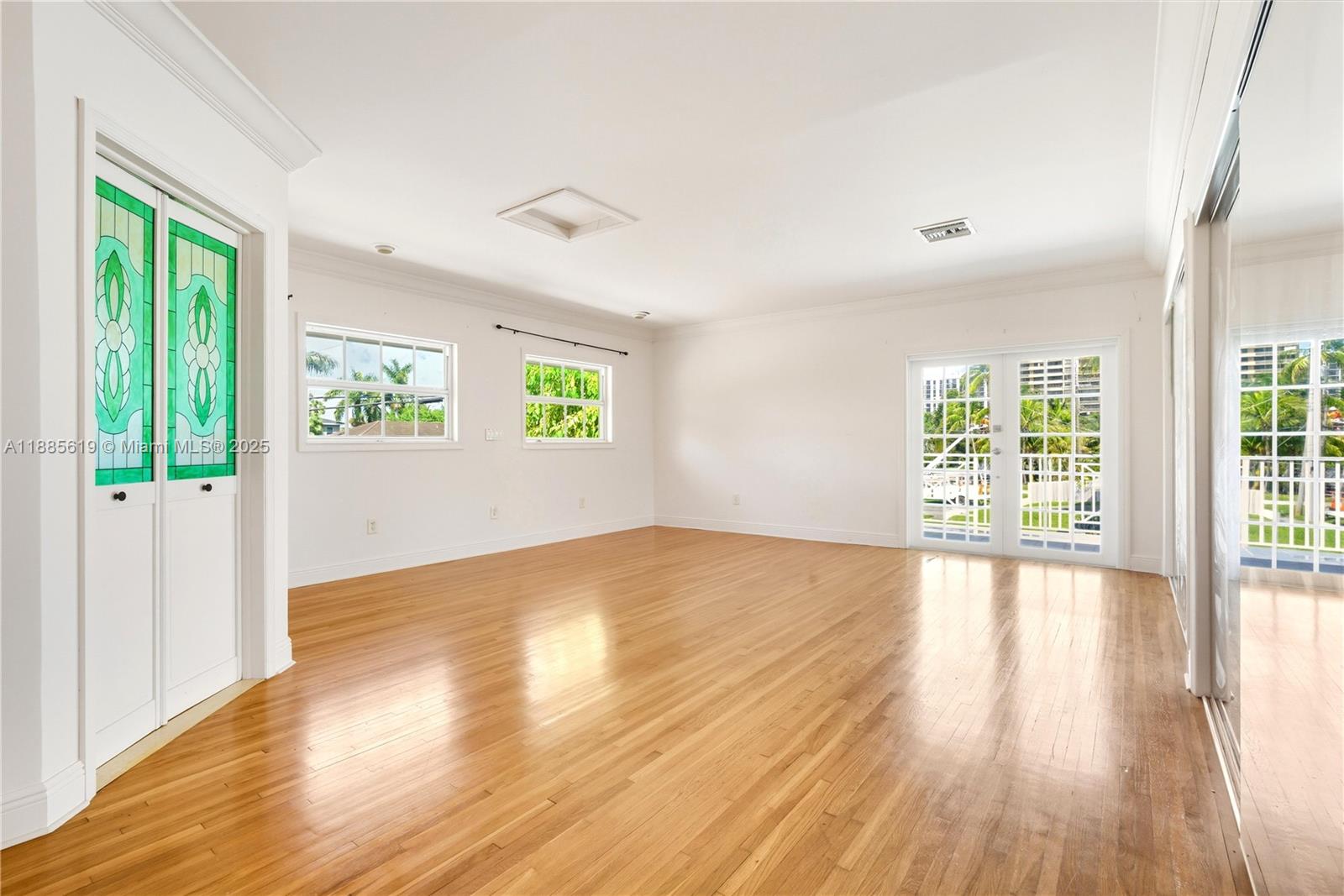 AMD PL BAY RIDGE - Residential
