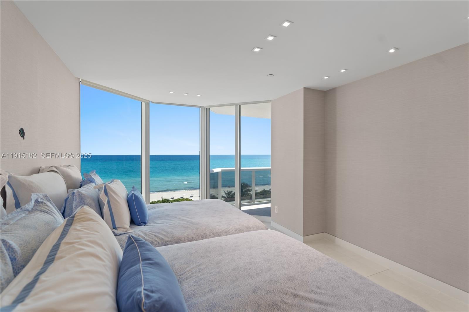BLUE DIAMOND CONDO - Residential