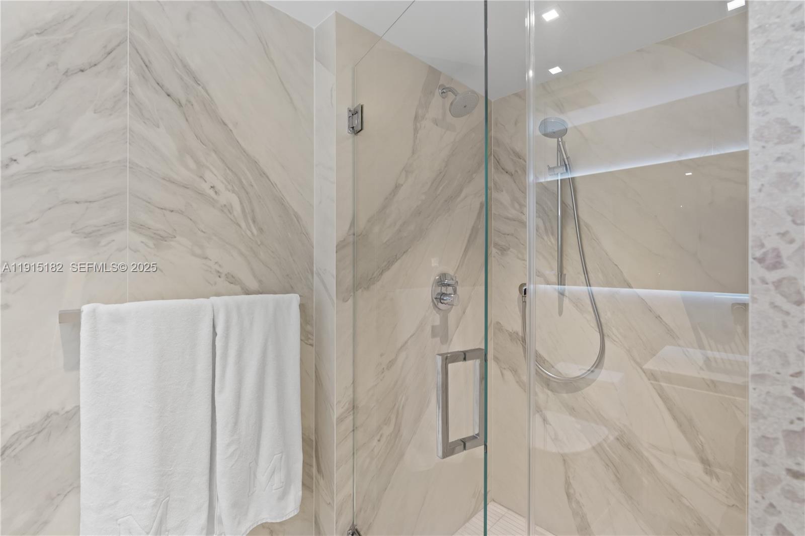 BLUE DIAMOND CONDO - Residential