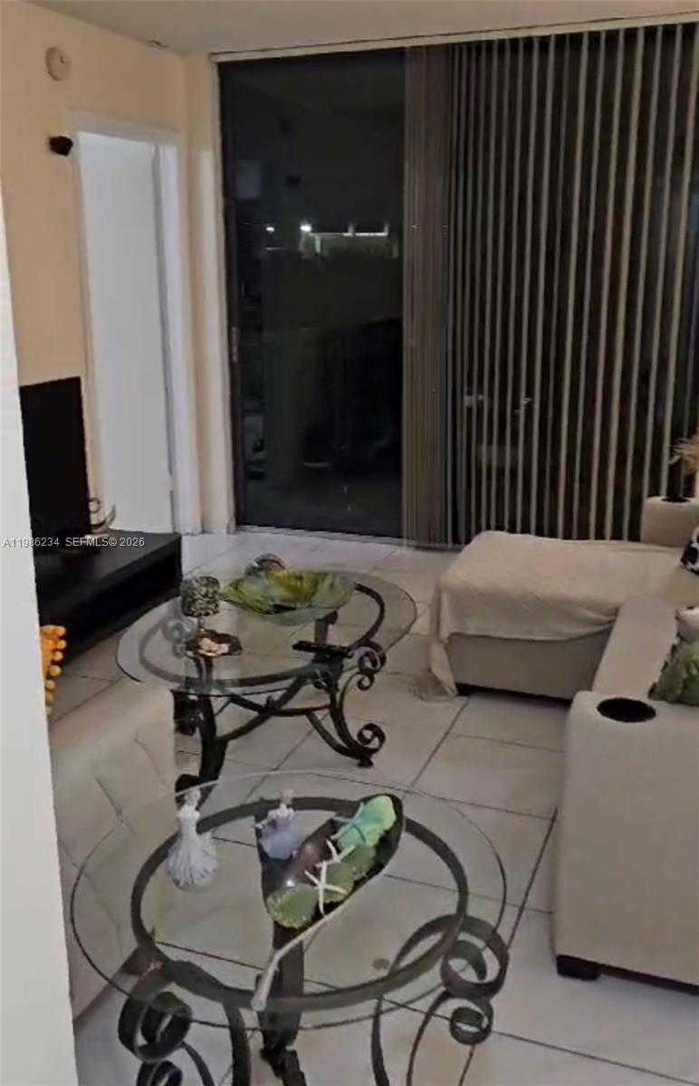 CORAL TOWERS CONDO - Residential