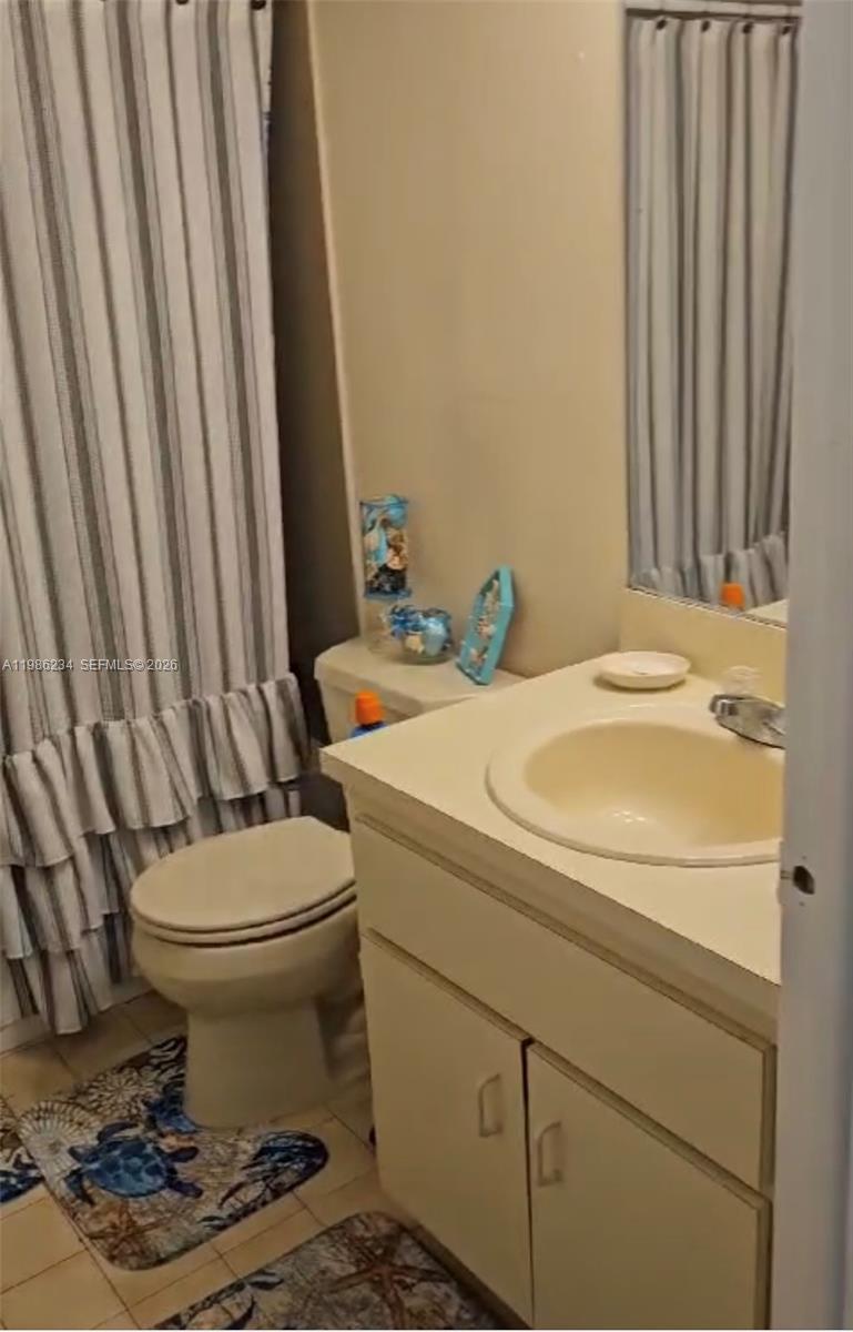 CORAL TOWERS CONDO - Residential