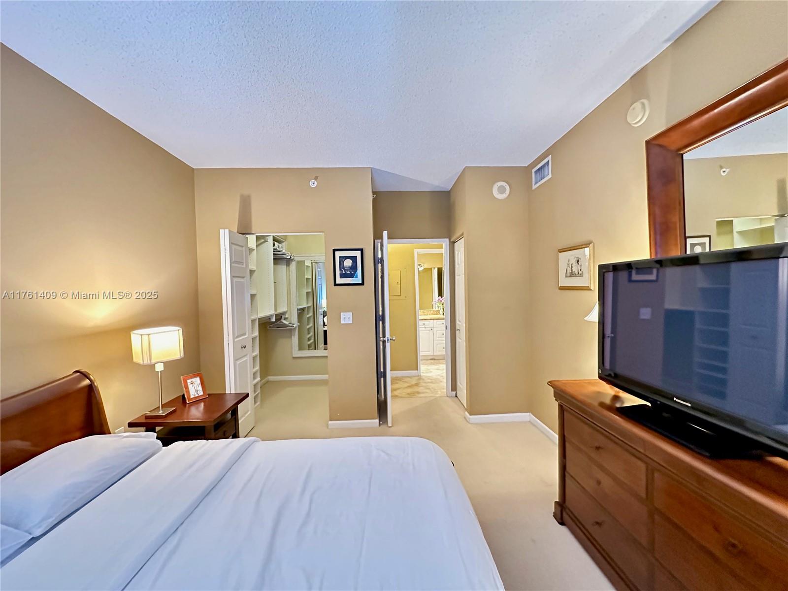 TOWER CONDO AT CITYPLACE - Residential Lease