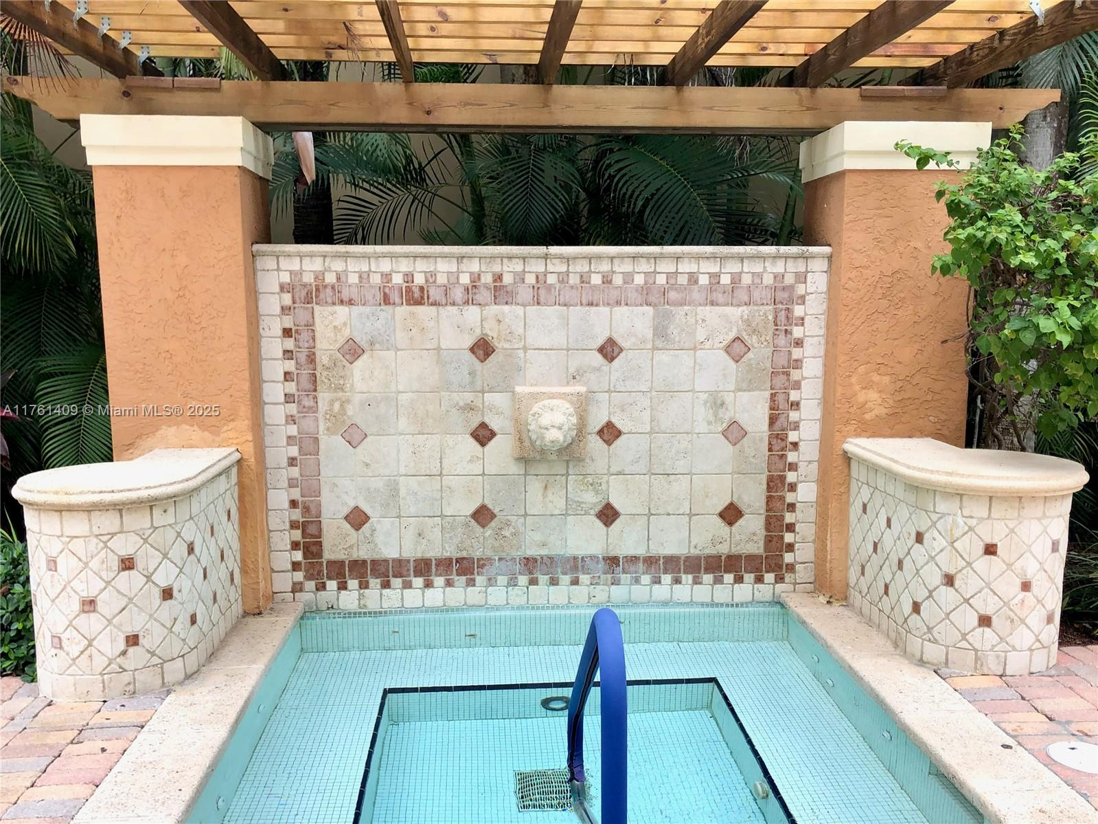 TOWER CONDO AT CITYPLACE - Residential Lease