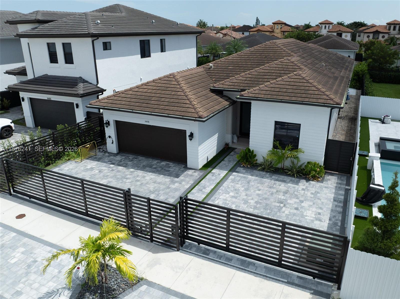 CORAL WAY BY LUXCOM - Residential