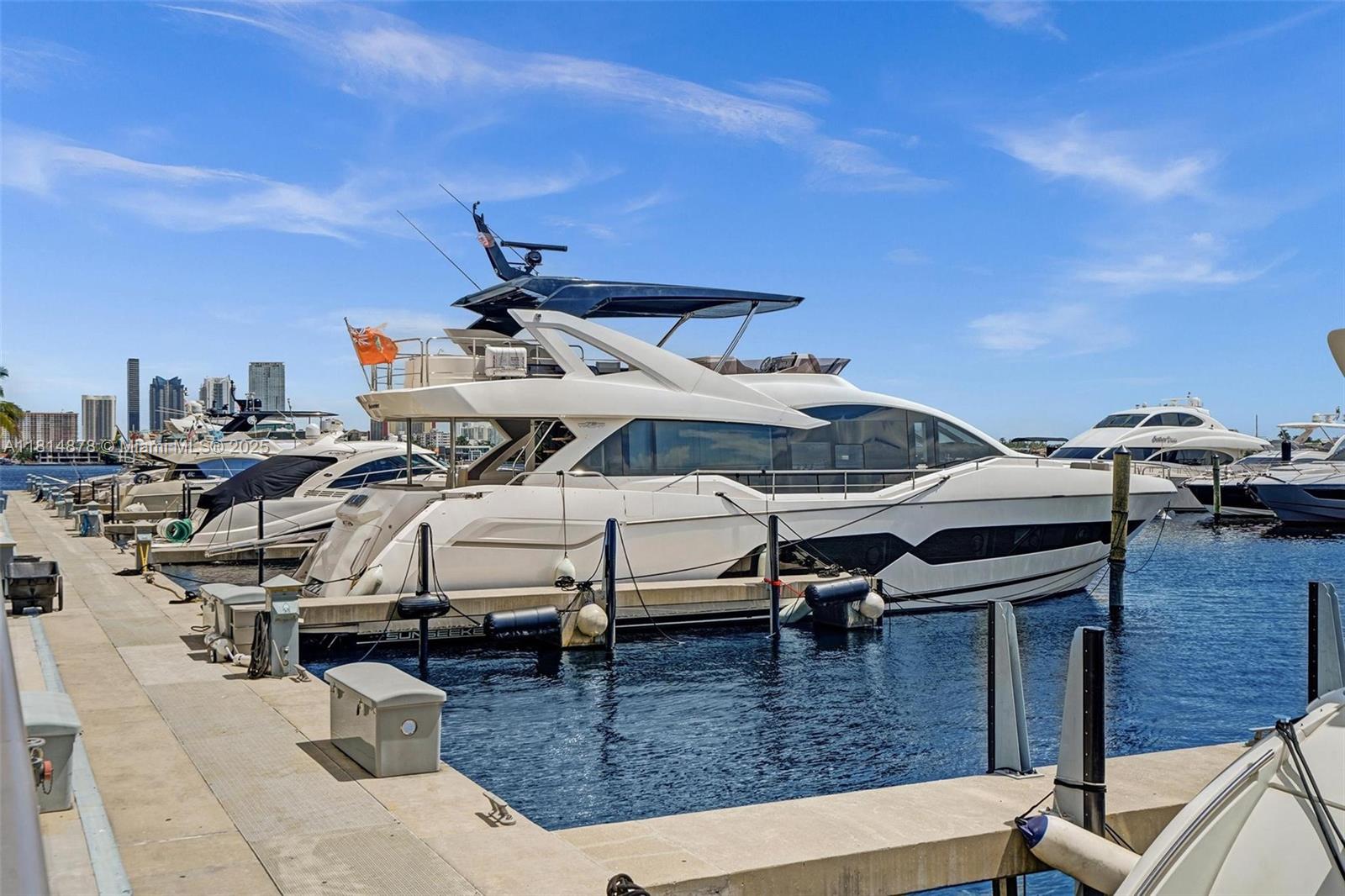 MARINA PALMS RESIDENCES N - Residential