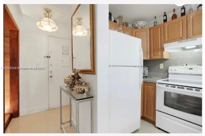 755 BLDG CONDO - Residential Lease