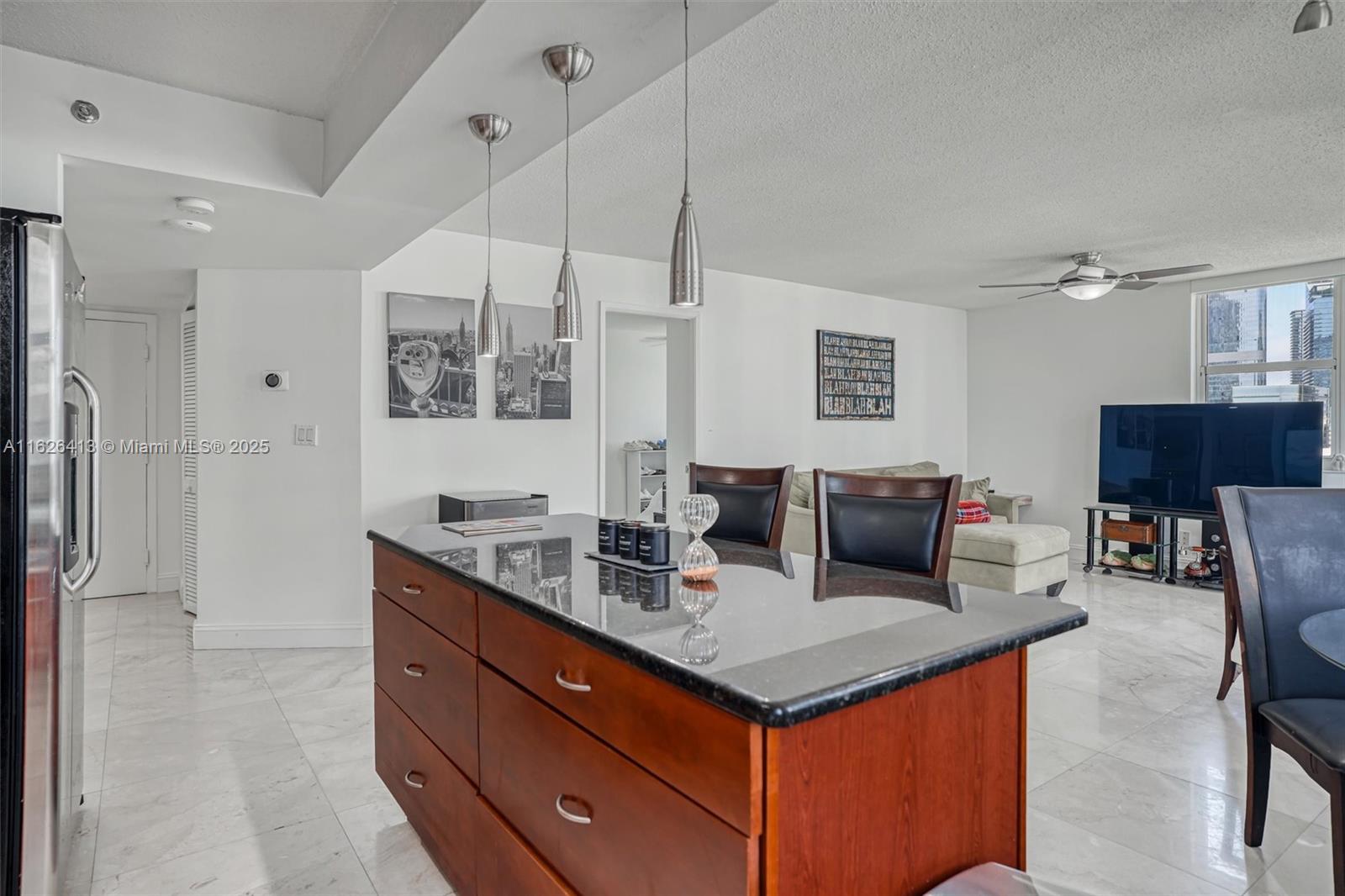 ISOLA CONDO - Residential