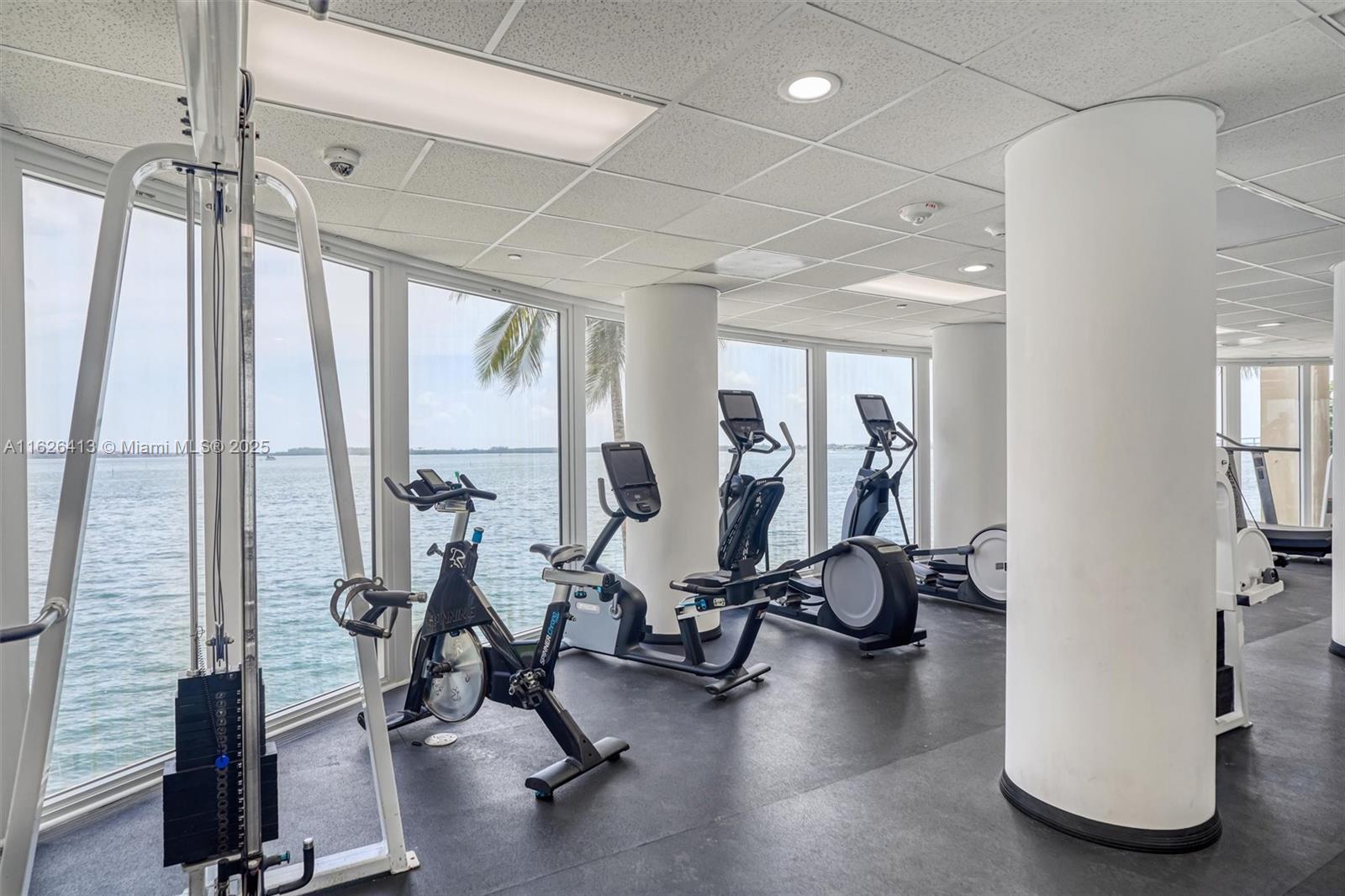 ISOLA CONDO - Residential