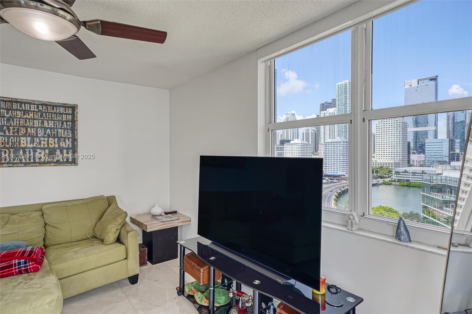 ISOLA CONDO - Residential
