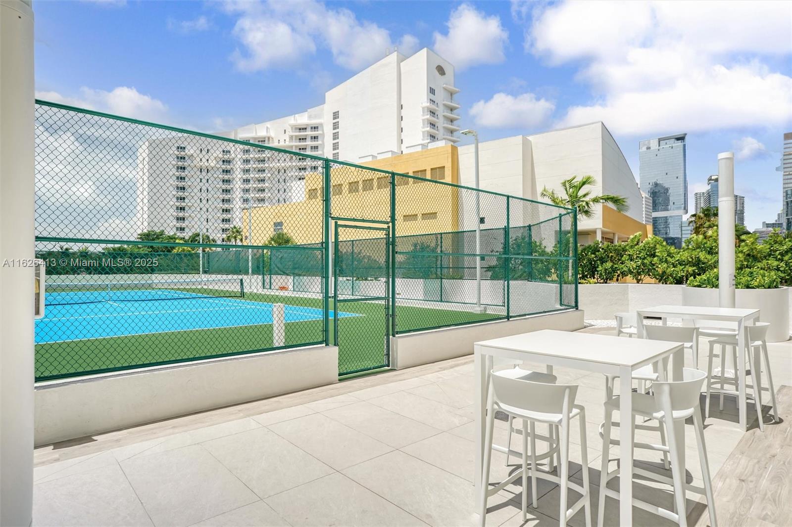 ISOLA CONDO - Residential