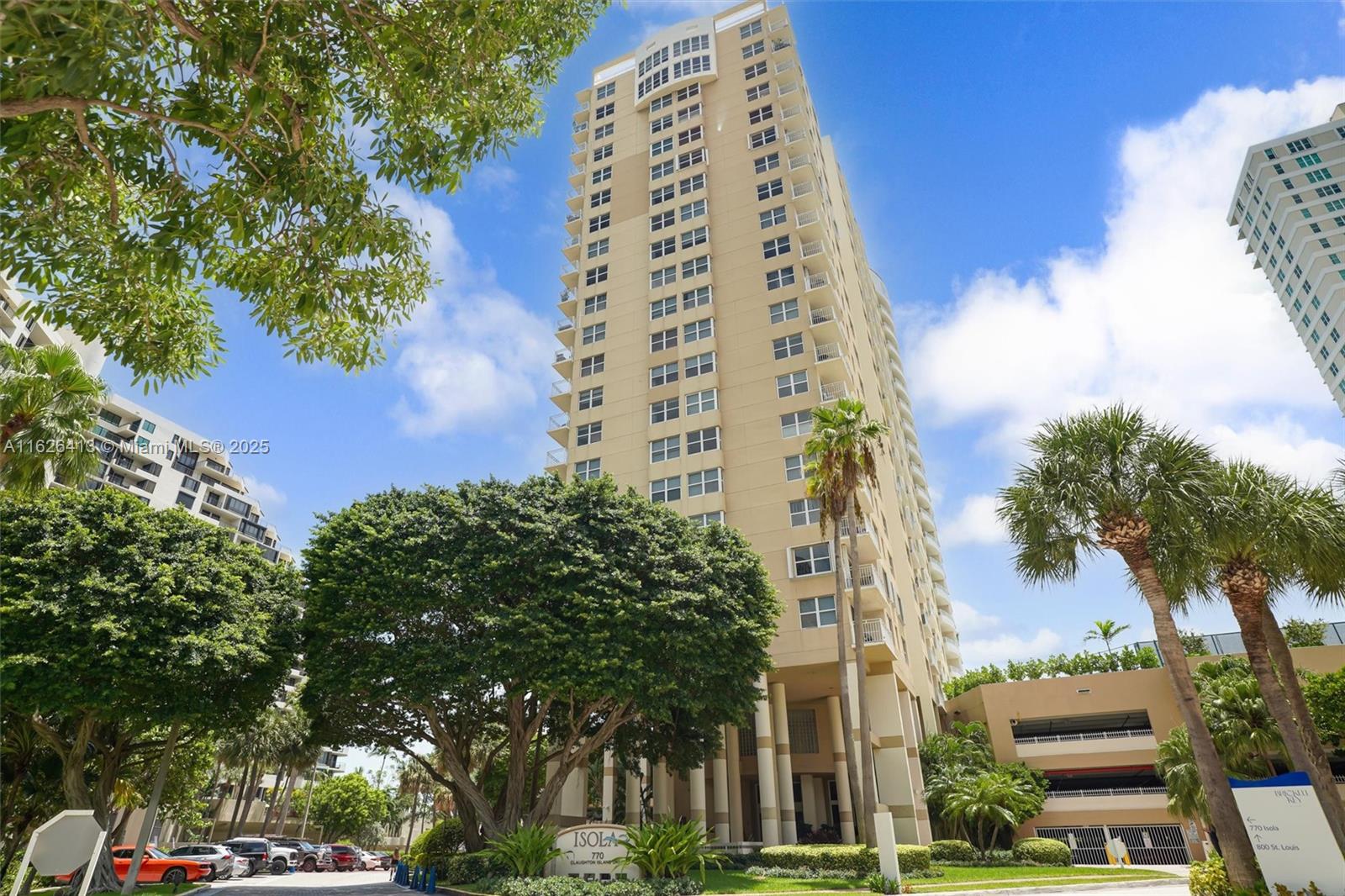 ISOLA CONDO - Residential