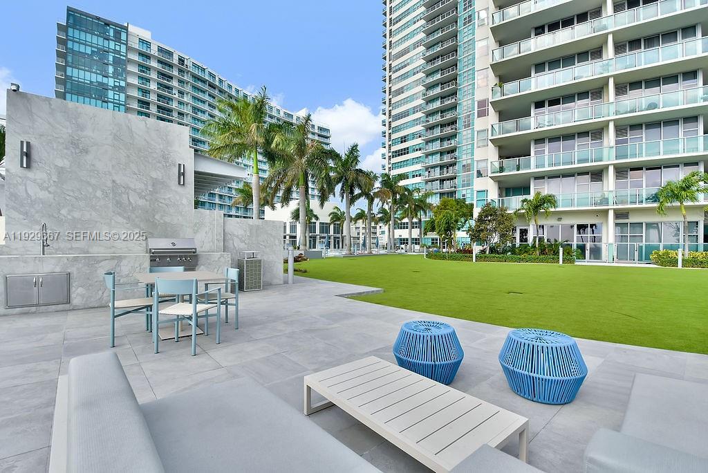 FOUR MIDTOWN MIAMI CONDO - Residential