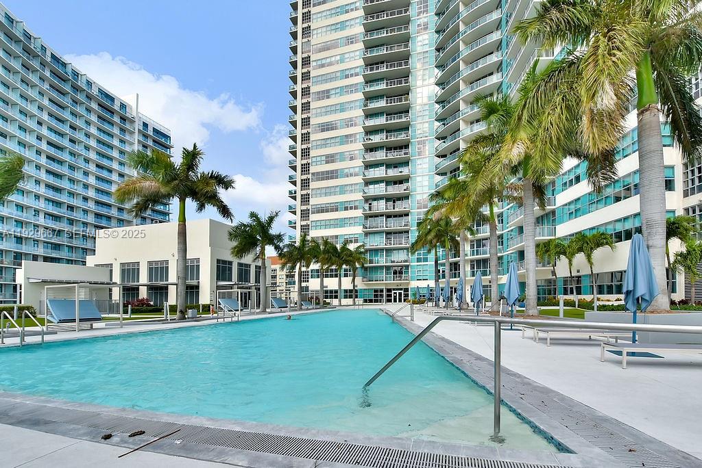 FOUR MIDTOWN MIAMI CONDO - Residential