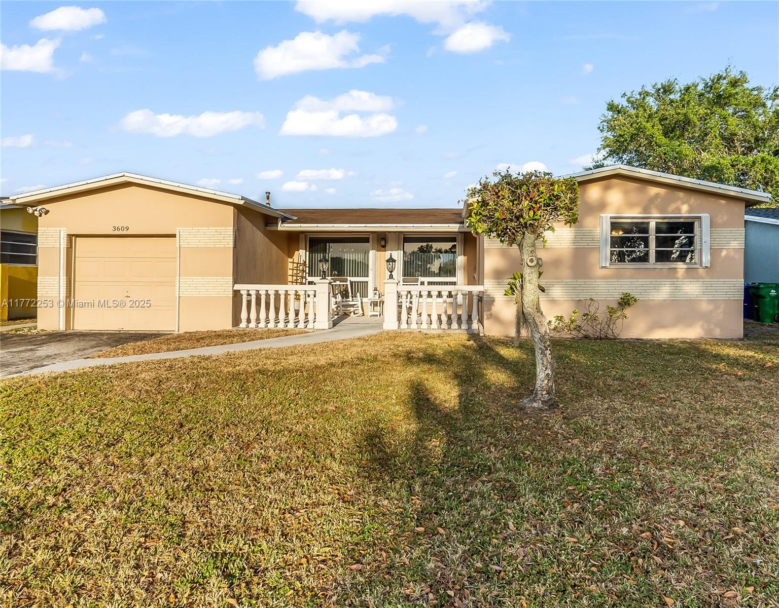 Property for Sale at 3609 Acapulco Dr, Miramar, Broward County, Florida - Bedrooms: 3 
Bathrooms: 2  - $459,000