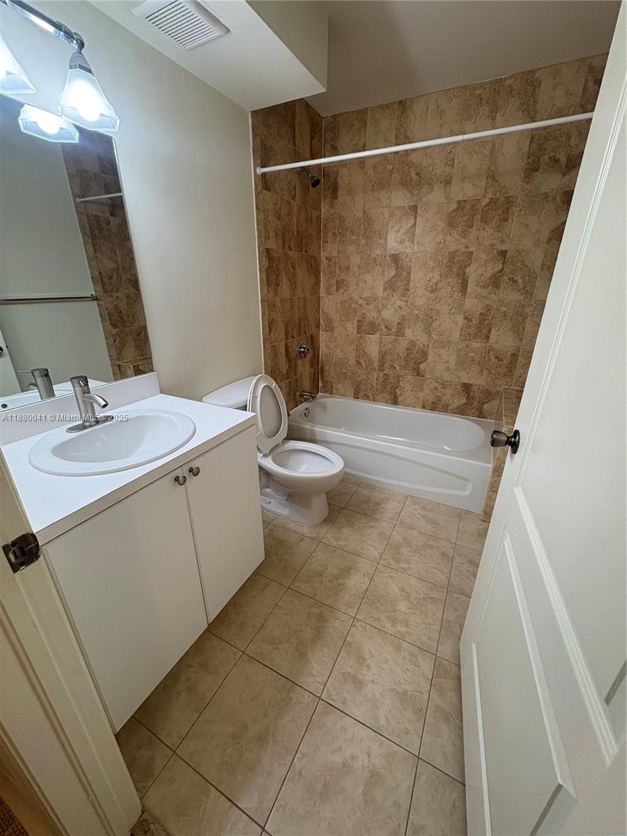 ROYAL POINCIANA VILLAGE C - Residential Lease