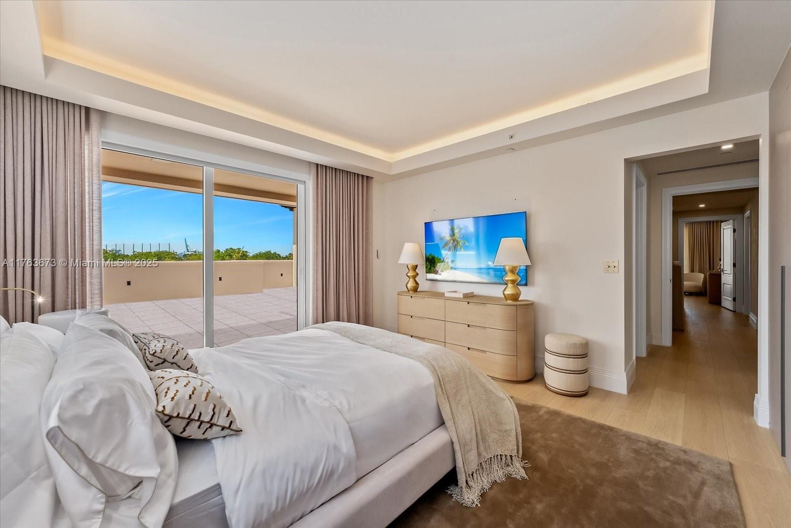 SEASIDE CONDO - Residential