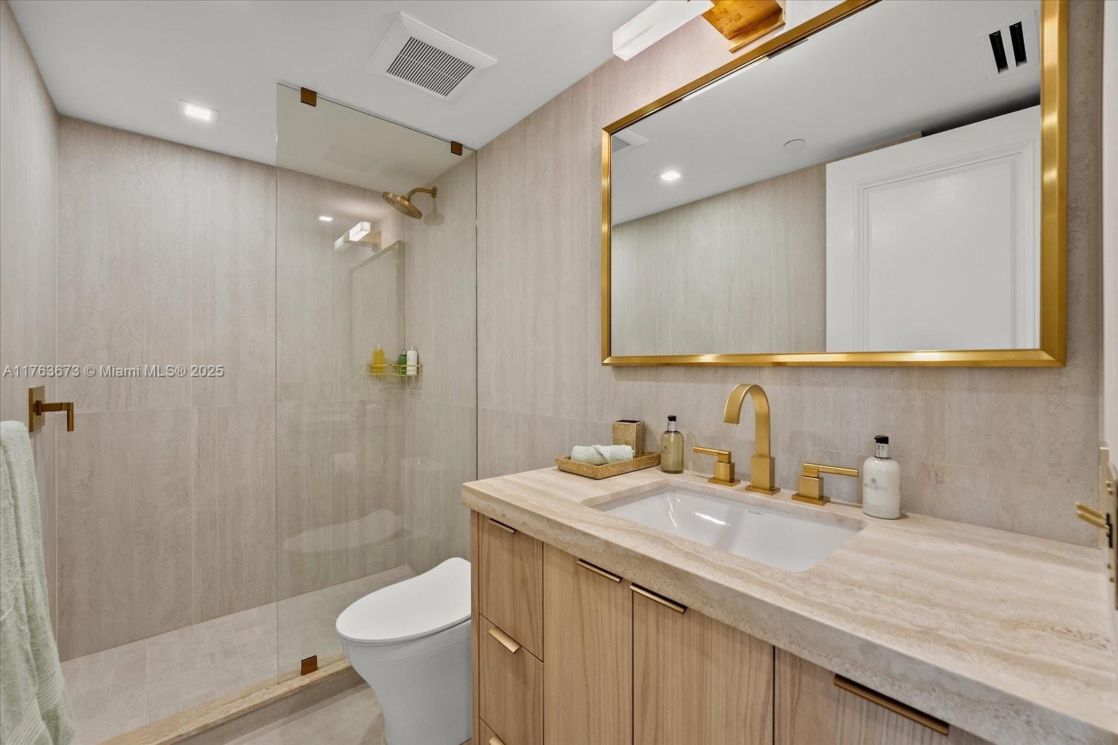 SEASIDE CONDO - Residential