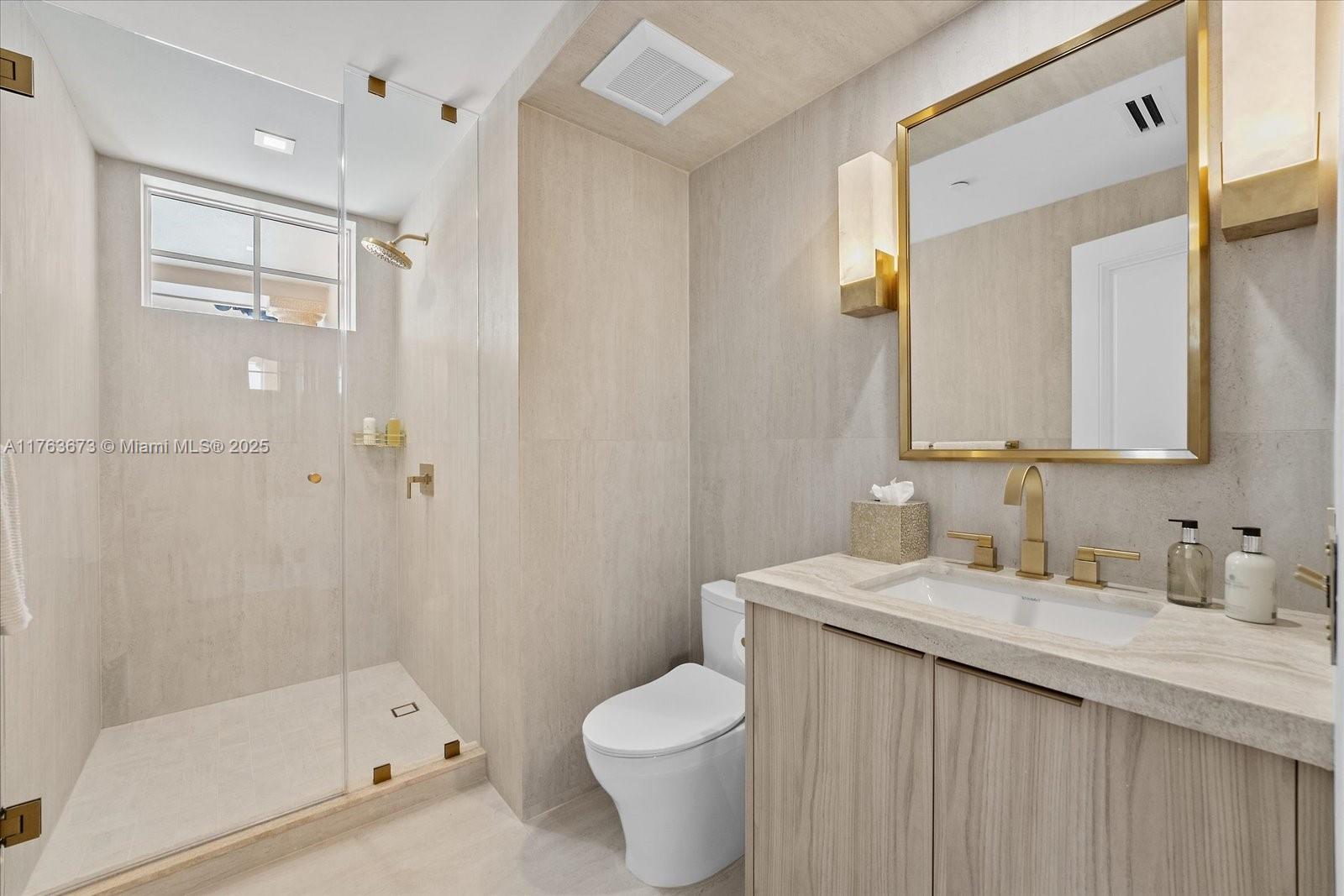 SEASIDE CONDO - Residential