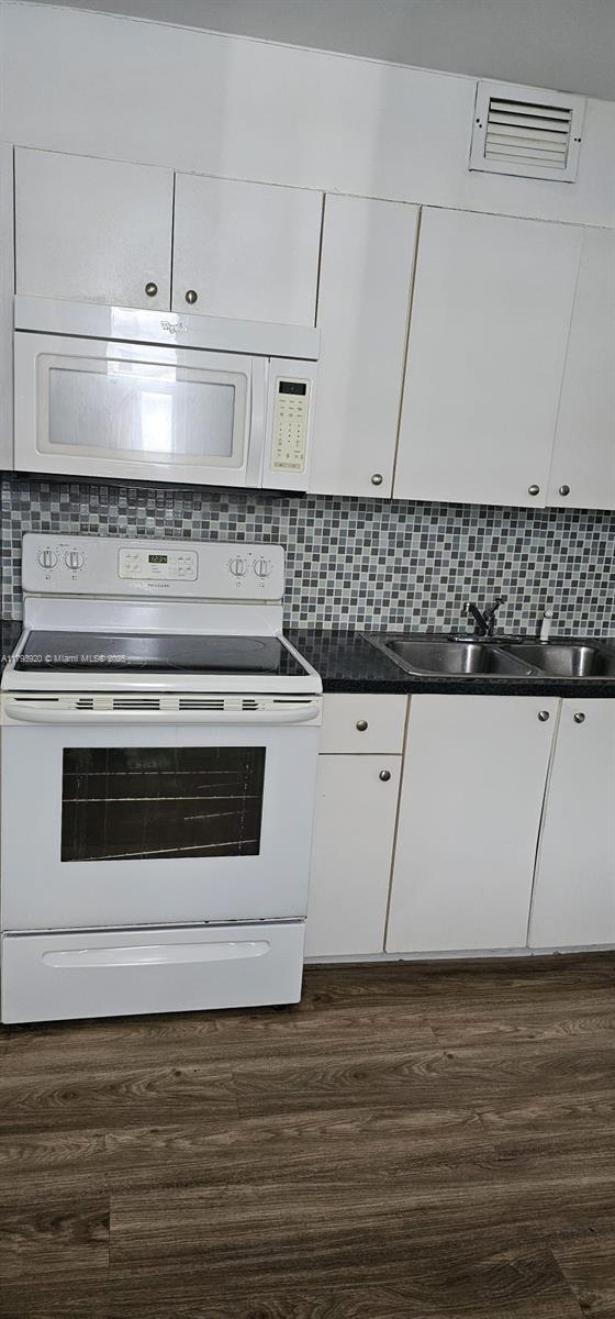 Rental Property at Address Not Disclosed, North Miami Beach, Miami-Dade County, Florida - Bedrooms: 2 
Bathrooms: 2  - $2,200 MO.