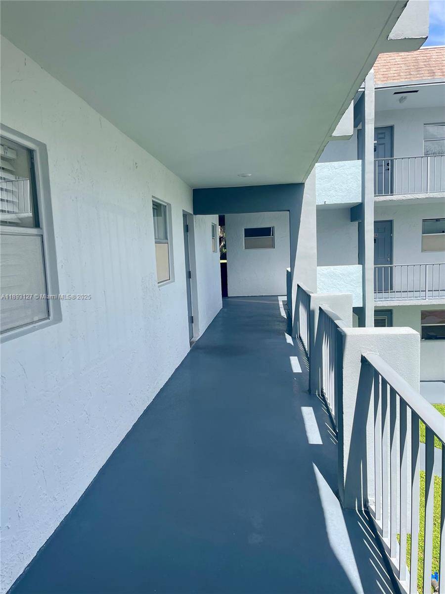 SANDS POINT CONDOMINIUM I - Residential