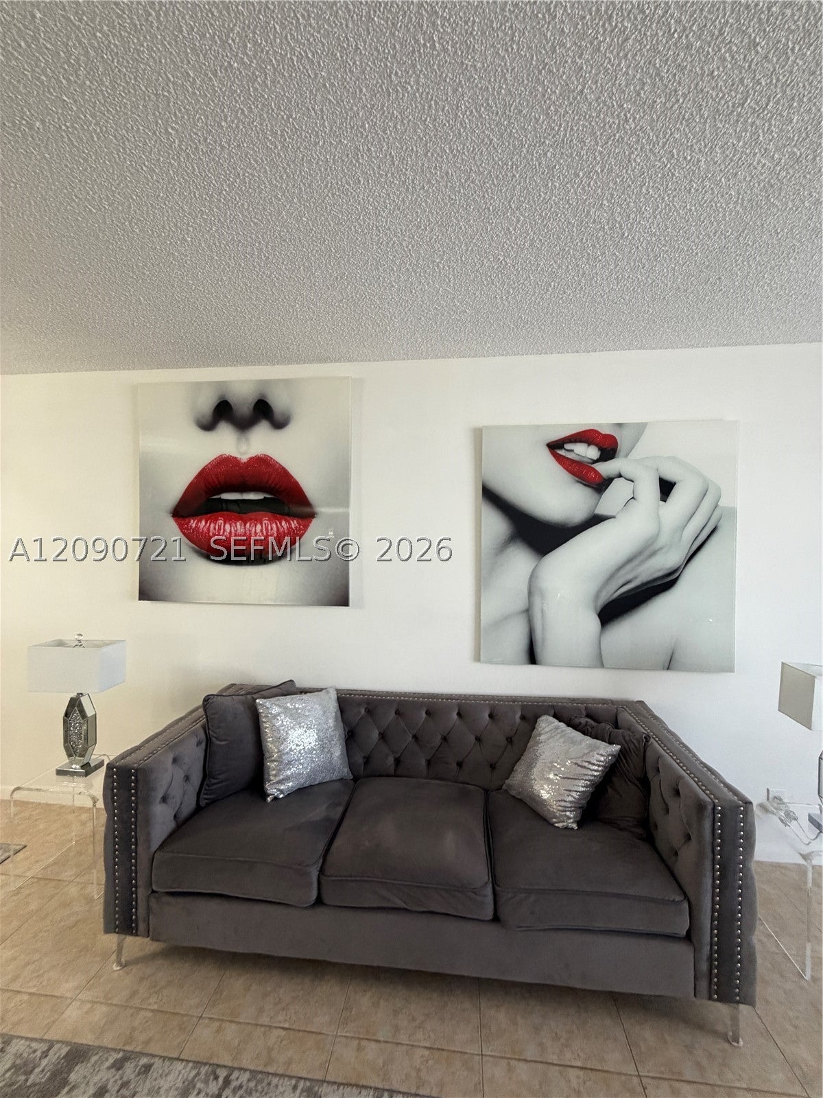 2500 Parkview Dr 907