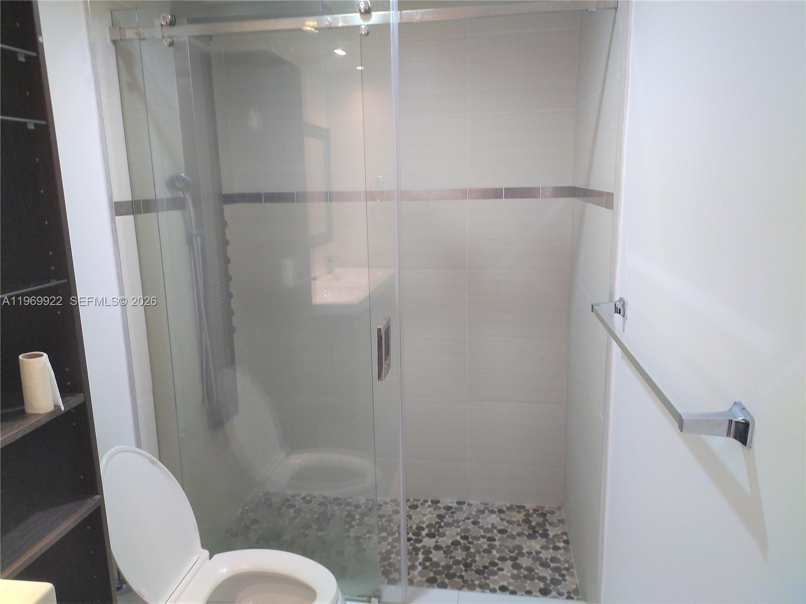 BAY PARK TOWERS CONDO - Residential Lease