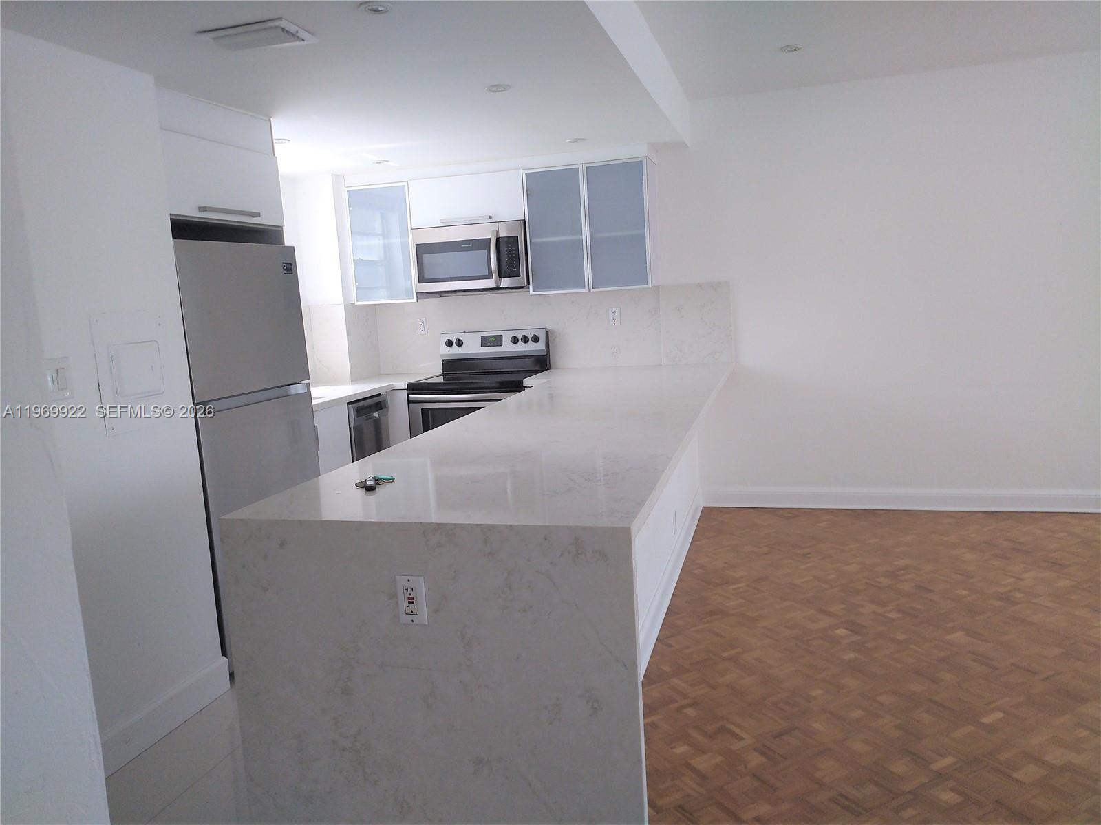 BAY PARK TOWERS CONDO - Residential Lease