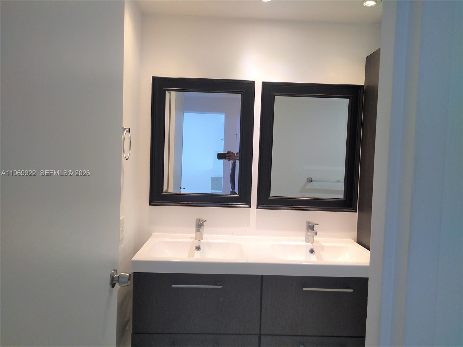 BAY PARK TOWERS CONDO - Residential Lease