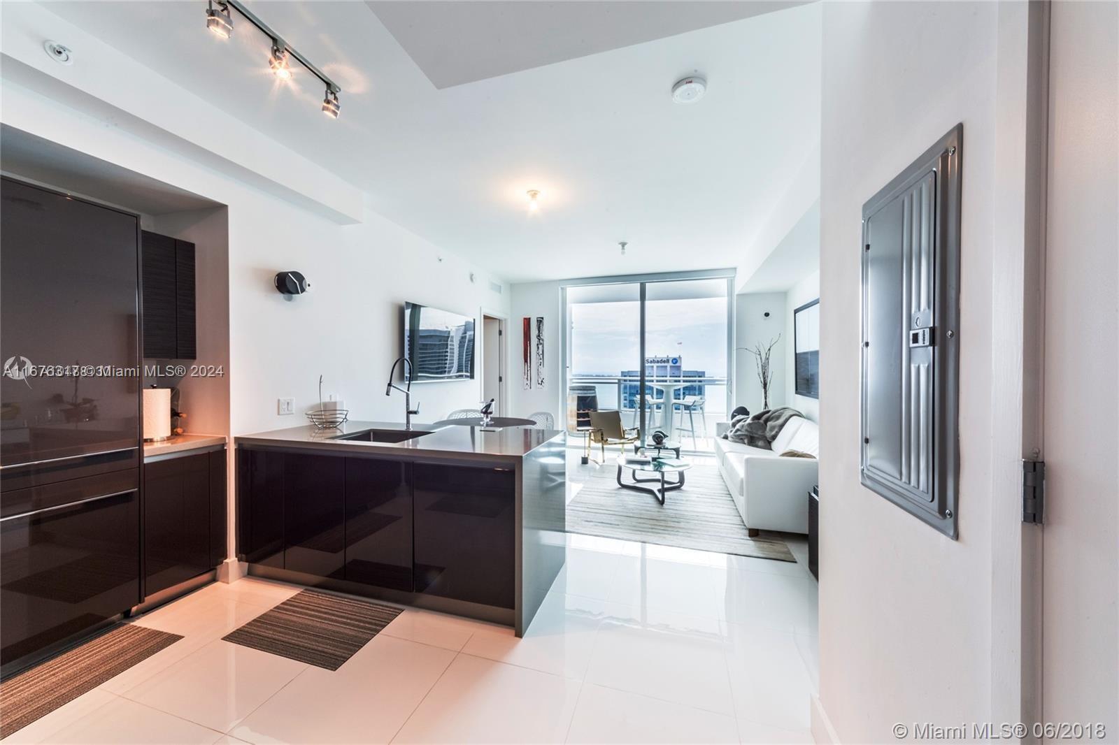 THE BOND (1080 BRICKELL) - Residential