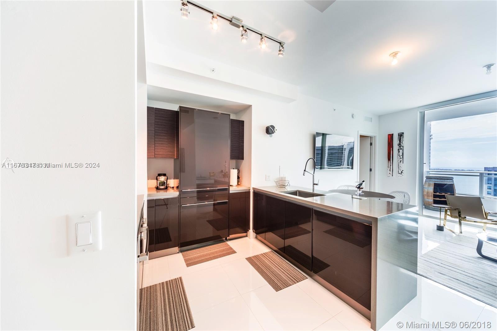 THE BOND (1080 BRICKELL) - Residential