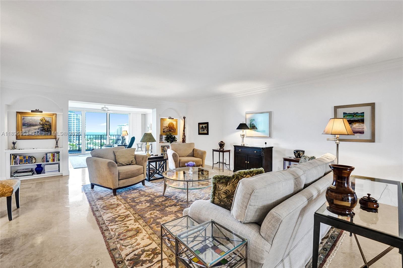 AMERICAS ON THE PARK COND - Residential