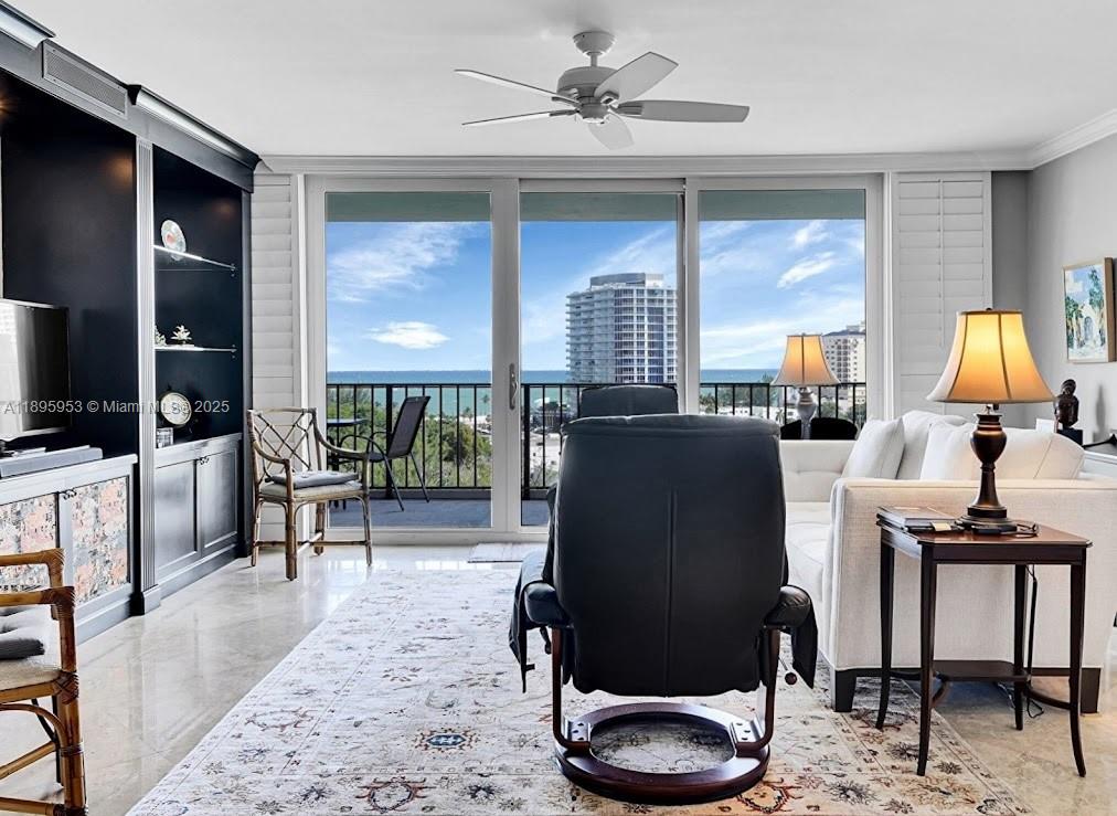 AMERICAS ON THE PARK COND - Residential